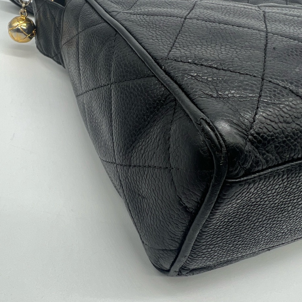 CHANEL VINTAGE Matelasse Black Caviar Leather Golden Ball Shoulder Crossbody Bag - Picture 11 of 17